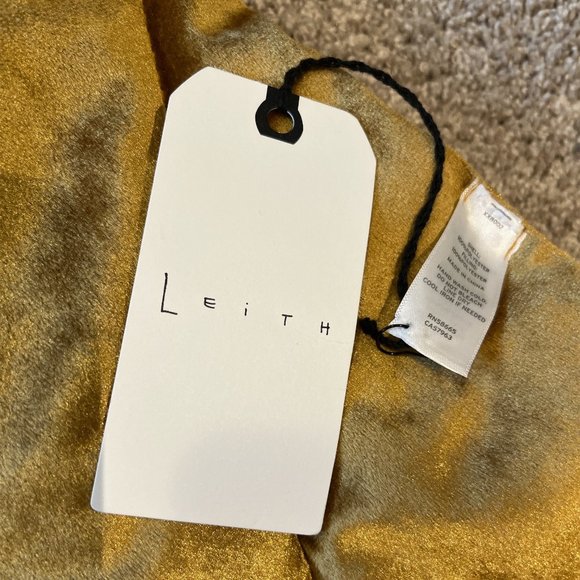 NWT LEITH Nordstrom Stunning Gold Scarf Wrap Thick Warm Gorgeous 62" x 7" - Picture 5 of 8